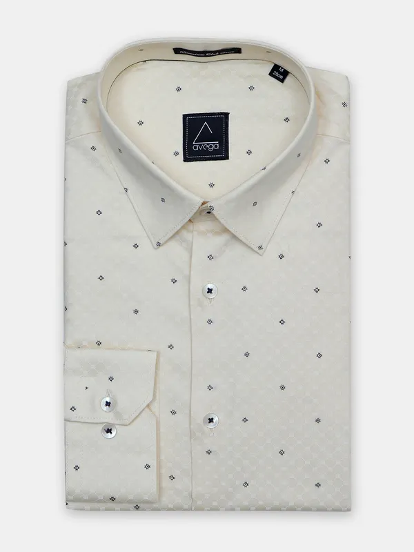 Avega printed cream party shirt for men