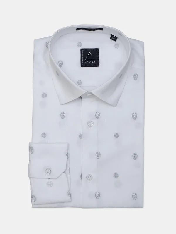 Avega white cotton printed shirt for men