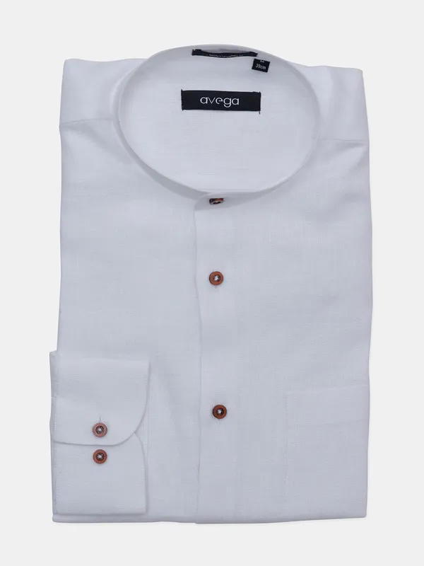 Avega white solid linen slim fit shirt