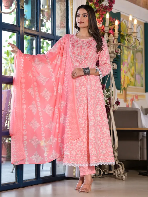 Baby pink printed kurti set with dupatta