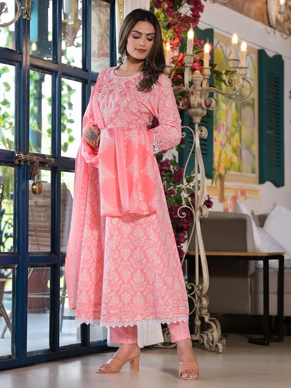 Baby pink printed kurti set with dupatta