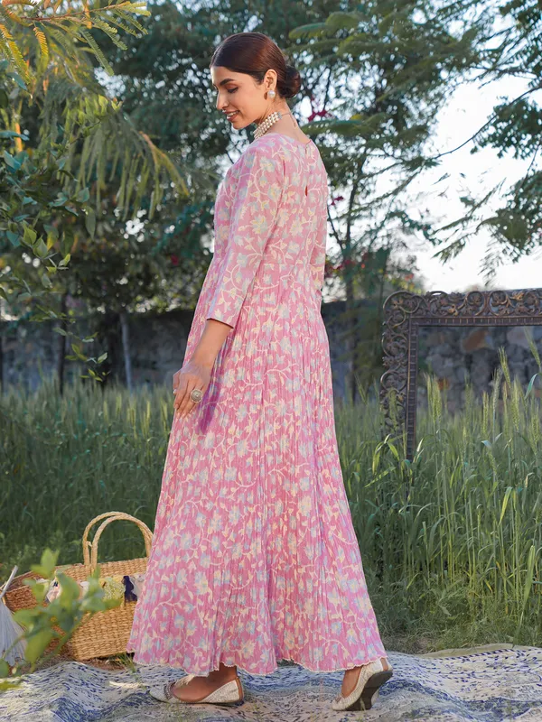 Baby pink printed long kurti