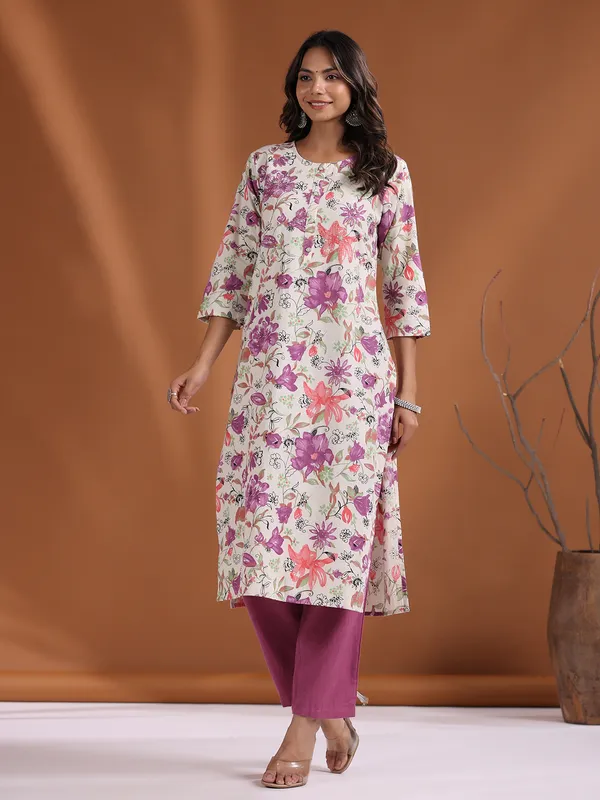 Beautiful off white cotton kurti with pant