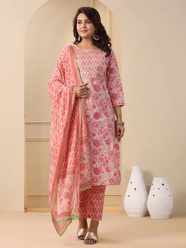 Beautiful pink floral printed kurti set