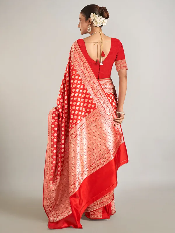 Beautiful red banarasi silk wedding wear saree