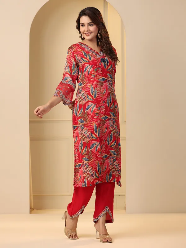 Beautiful stylish red printed kurti set