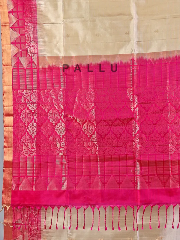 Beige banglori silk saree with subtle zari highlights