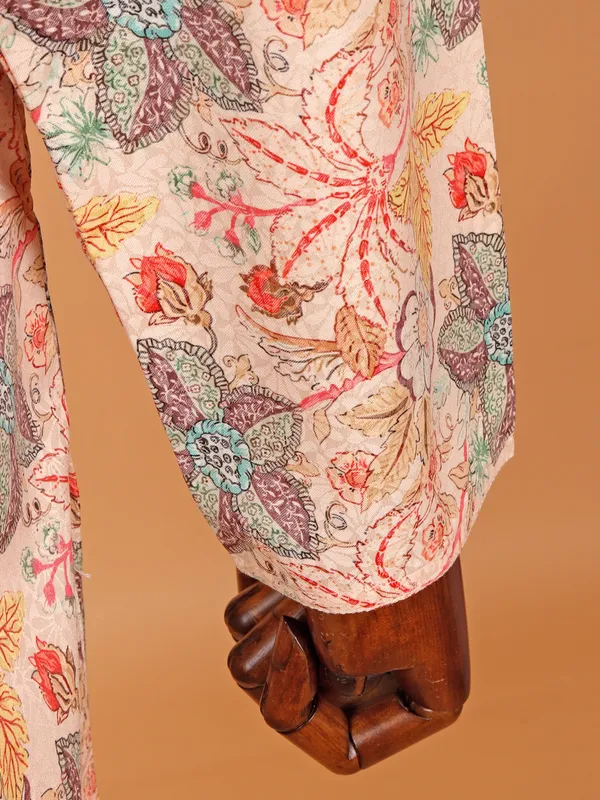 Beige cotton kurta suit with alluring print