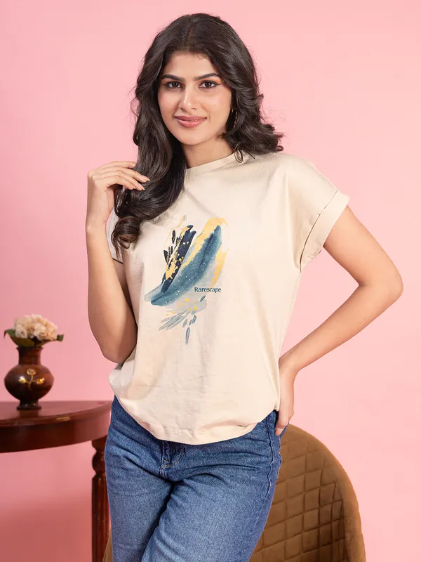 Beige cotton t-shirt for casual wear