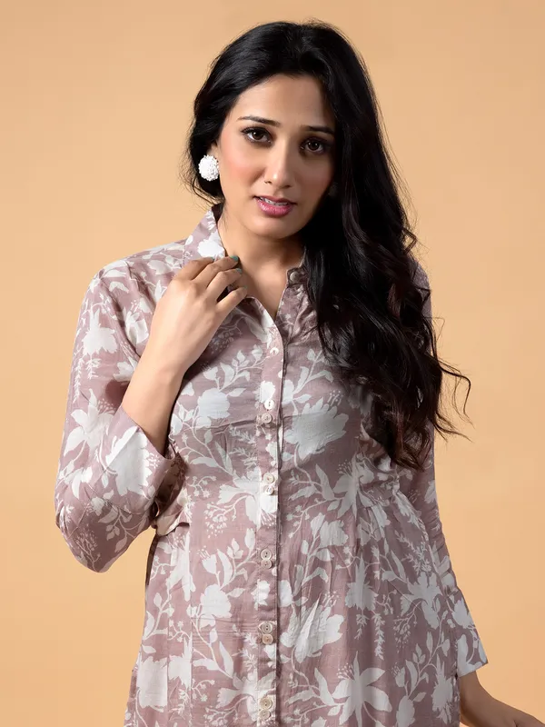 Beige crepe printed pant set