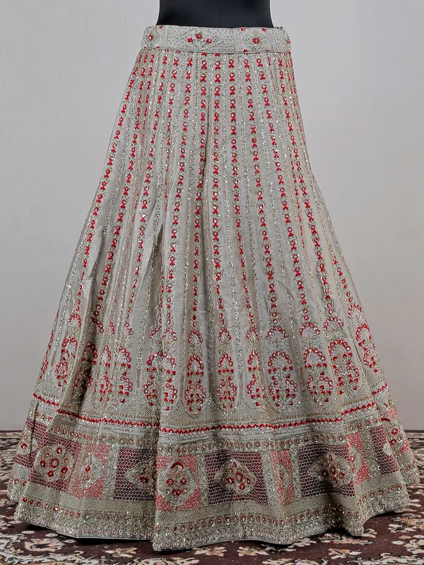 Beige lehenga choli for bridal look in raw silk