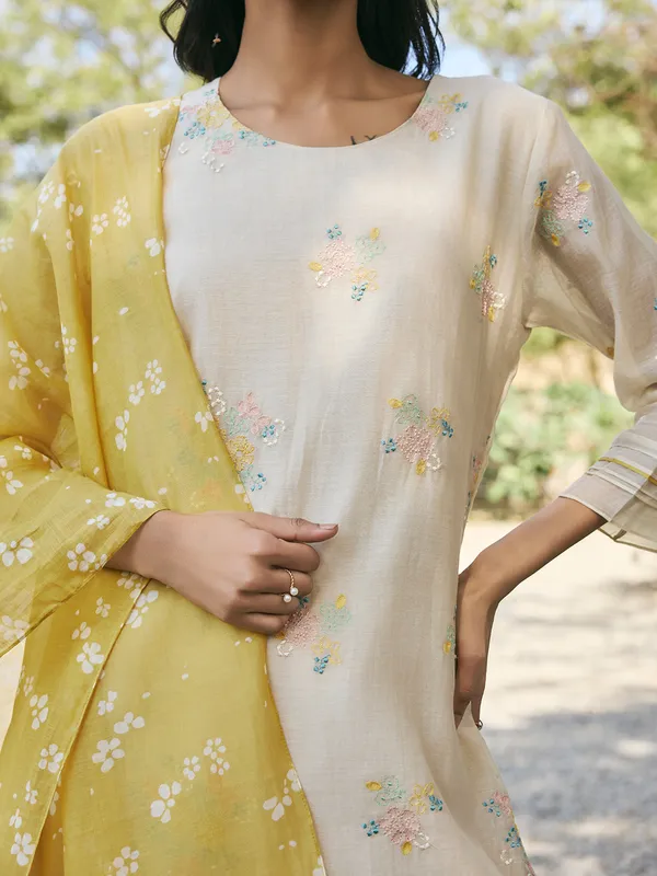 Beige muslin cotton salwar suit with dupatta for women
