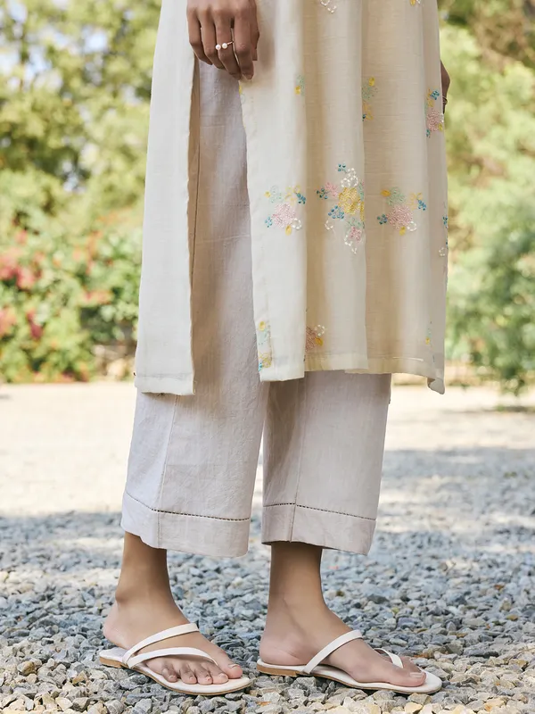 Beige muslin cotton salwar suit with dupatta for women