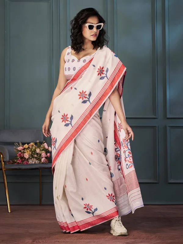 Beige saree with contrast border