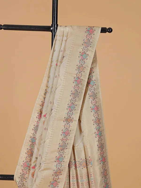 Beige silk saree attractive motifs