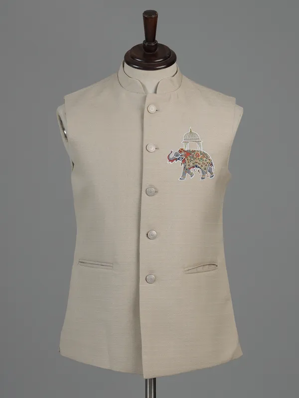 Beige silk waistcoat with embroidery