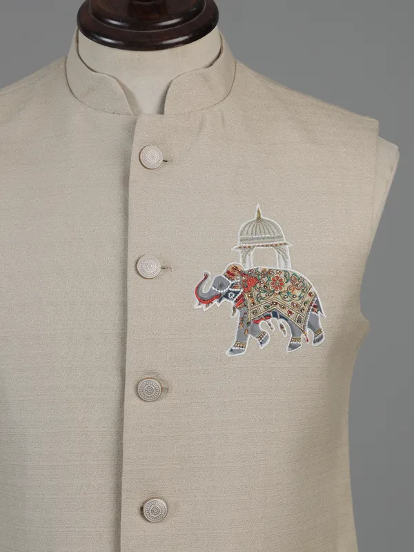 Beige silk waistcoat with embroidery