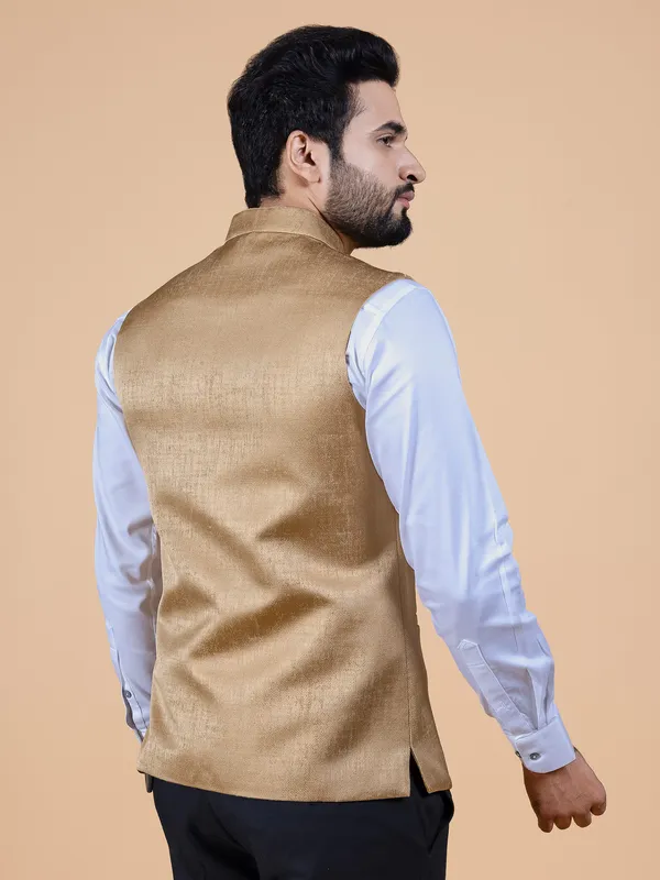 Beige texture silk waistcoat