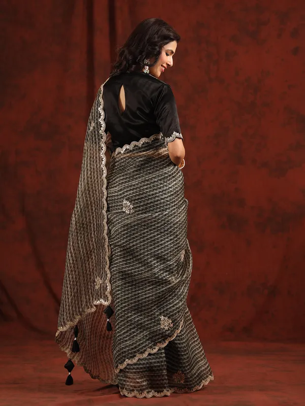 Black and grey printed saree