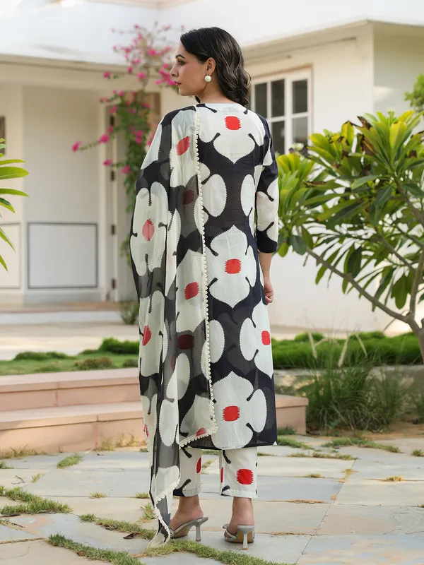 Black and white cotton kurti set