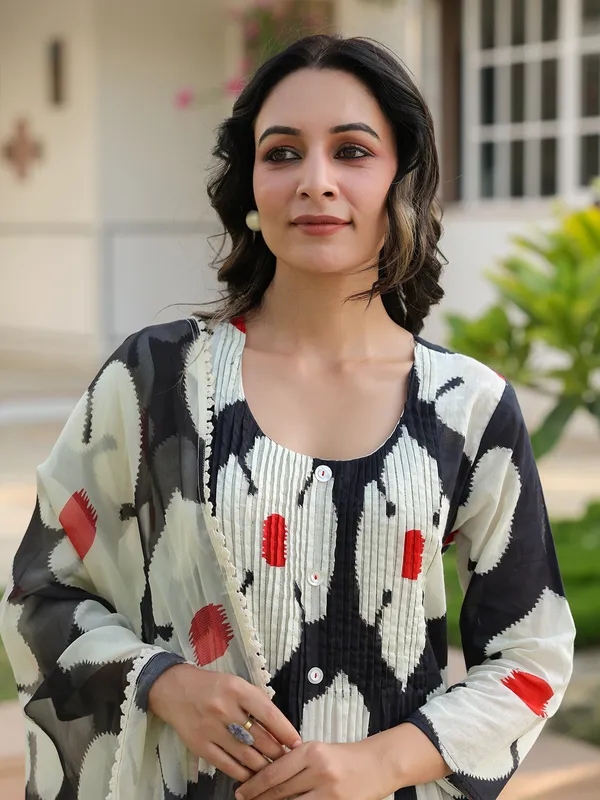 Black and white cotton kurti set
