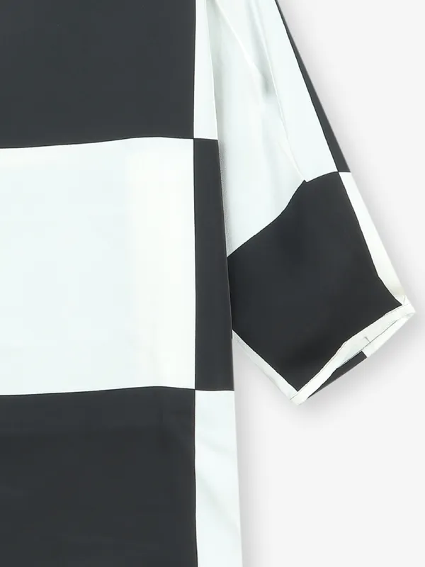 Black and white rayon checks top