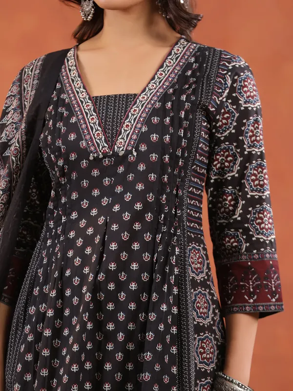 BLACK KURTI - BUST 38 main image 1