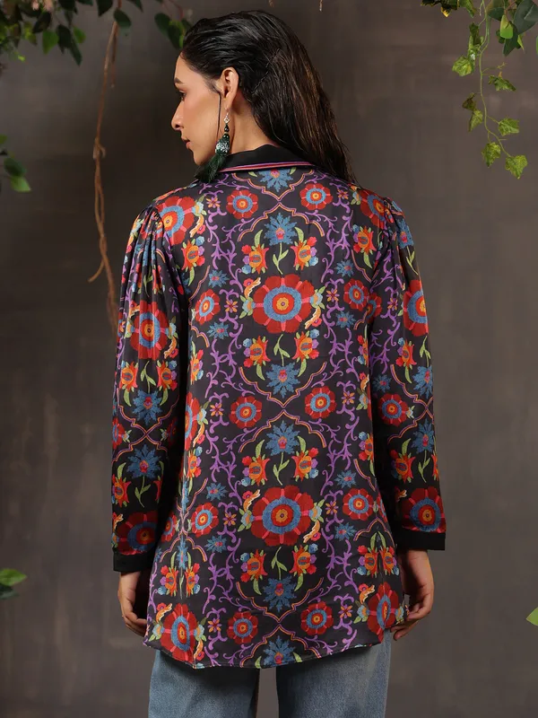 Black cotton printed cotton casual top