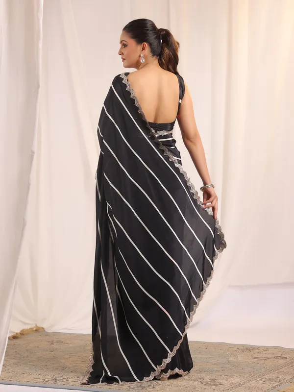 Black elegant crepe silk saree for women