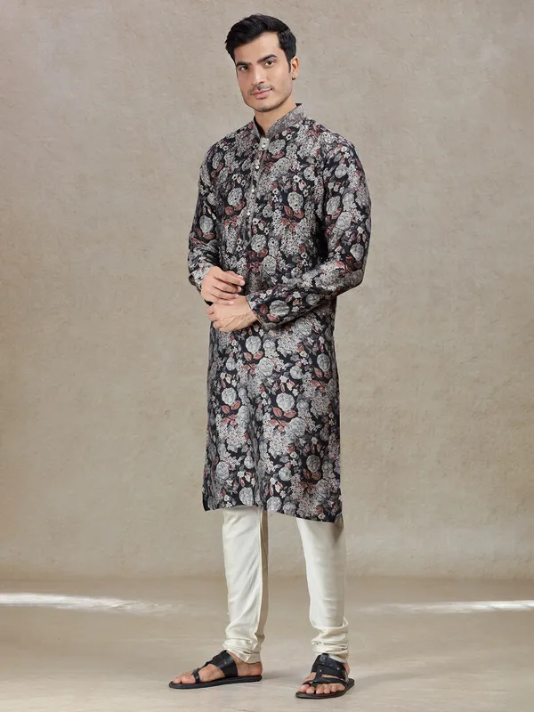 Black elegant sophisticated mens kurta set in tussar silk