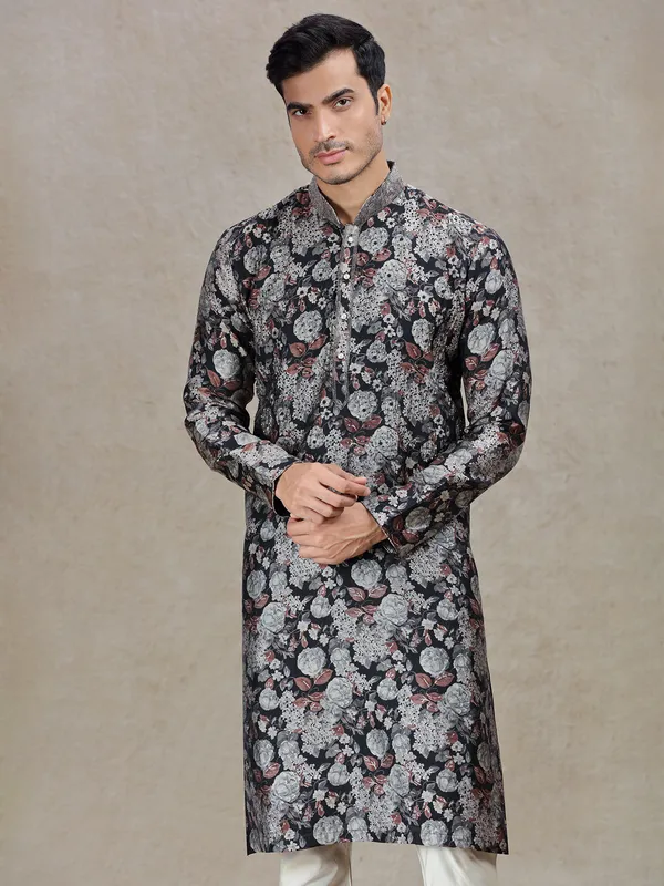 Black elegant sophisticated mens kurta set in tussar silk