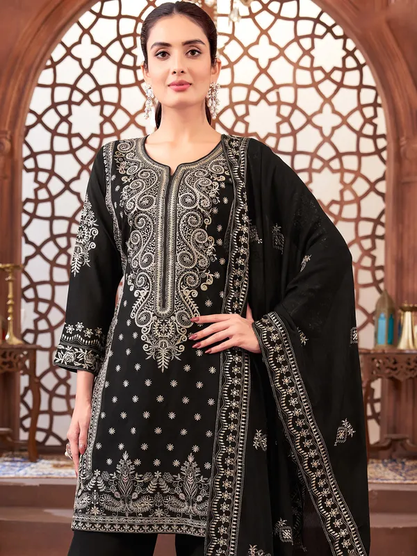 Black georgette salwar kameez for wedding