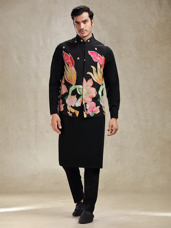 Black hand printed kurta jacket set for charming look