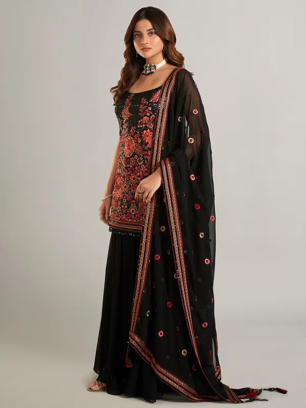 Black palazzo suit in soft georgette