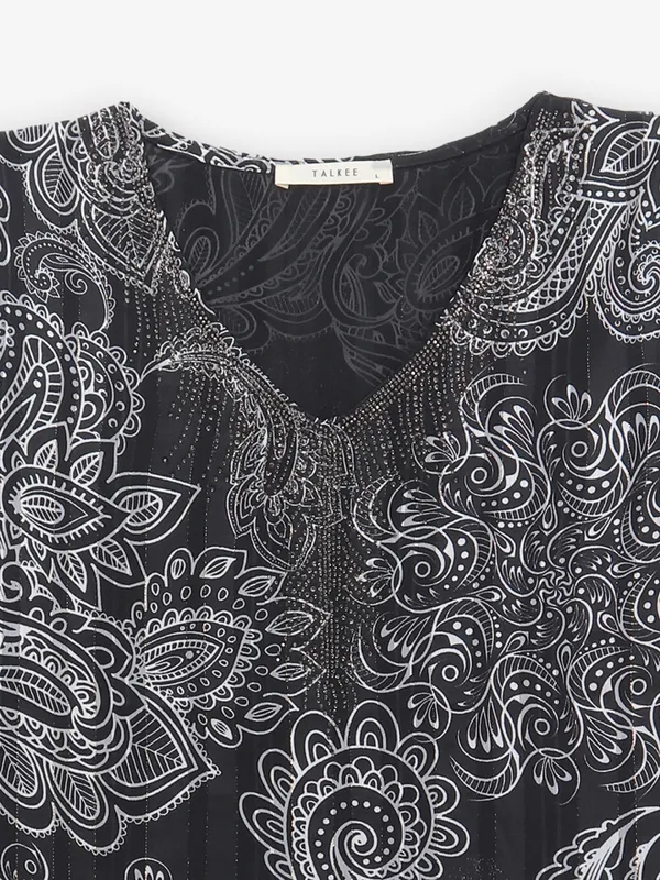 Black printed cotton V neck top