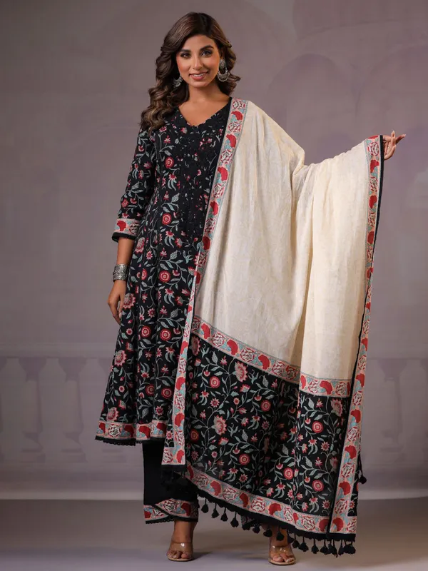 Black printed kurti set for women in cotton silk