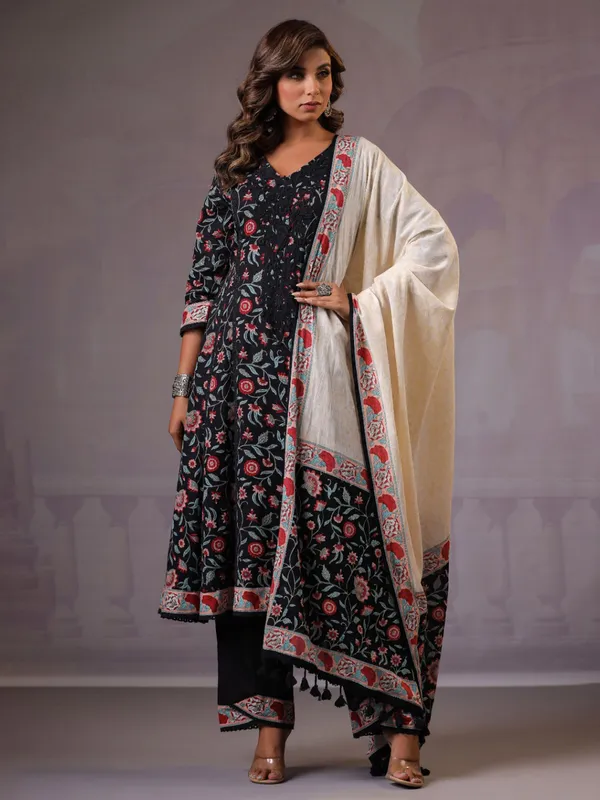 Black printed kurti set for women in cotton silk