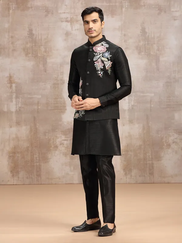 Black silk embroidered waistcoat set