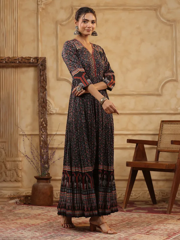 Black silk kurti set with printed pattern