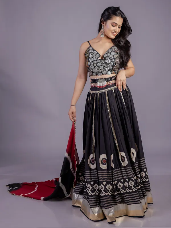 Black silk navratri set with fancy blouse