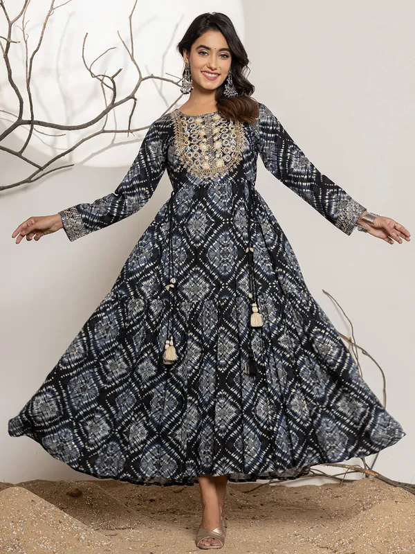W black kurtis online on sale