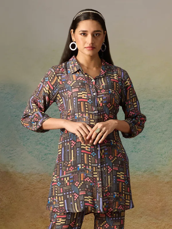 Black silk printed tunic top