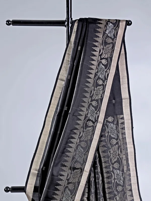 Black silk wedding saree with intricate zari work