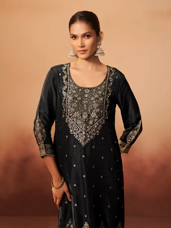 Black silk zari worked kurti set for women