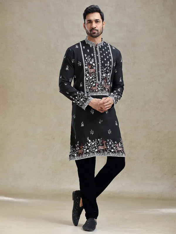 Black unique embroidery pattern kurta pajama set