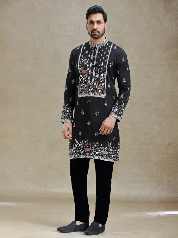 Black unique embroidery pattern kurta pajama set