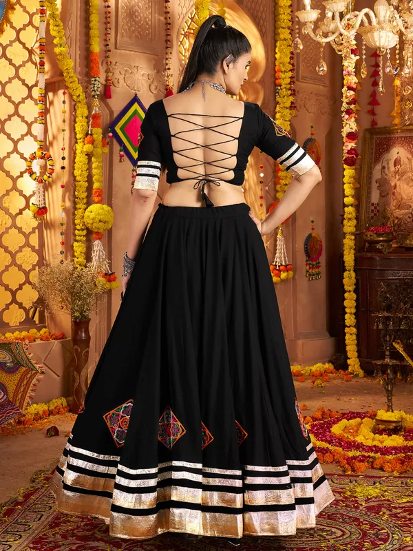 Black viscose navratri set with elegant appeal