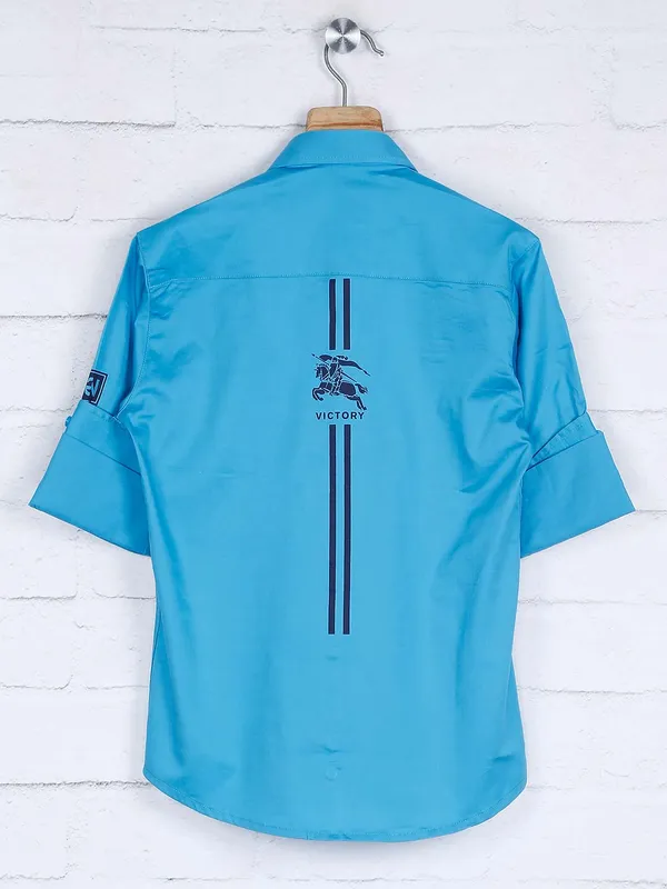 Blazo aqua color stripe curve hem shirt
