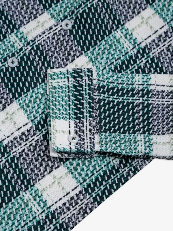 Blazo white and green checks shirt