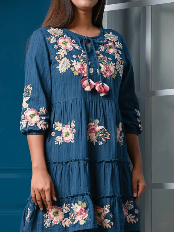 Blue cotton short kurti for casual